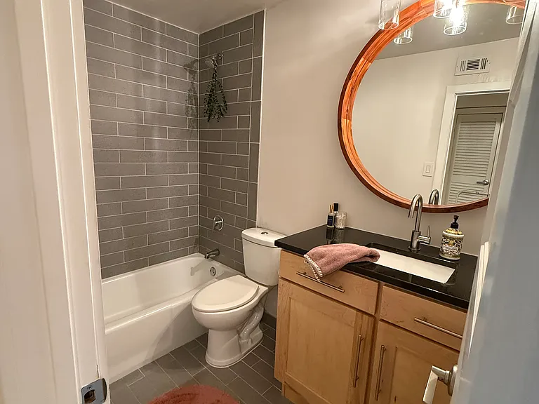 2122 Hancock Dr #207 — Photo 9