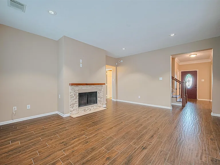 3911 Fall Branch Dr — Photo 10