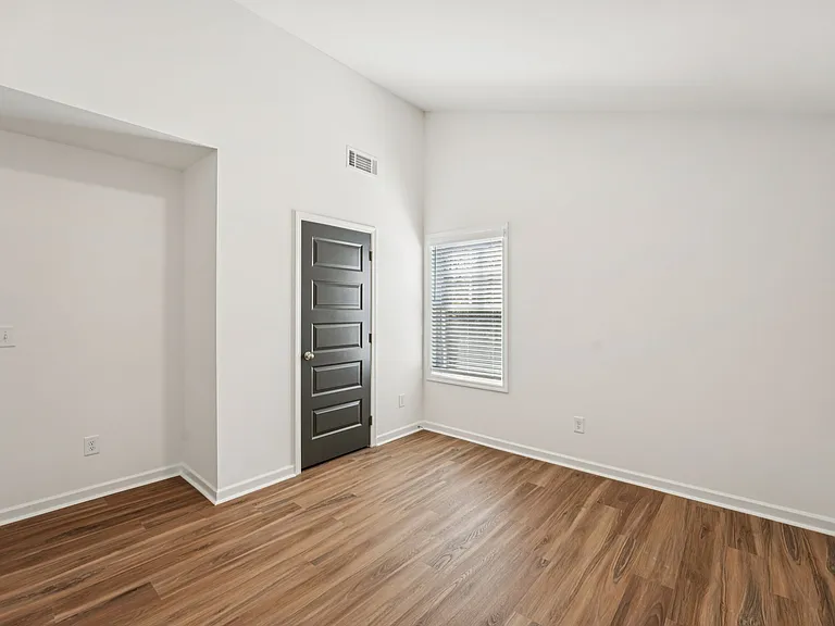 Quinn Residences at Dorchester Place — Photo 108