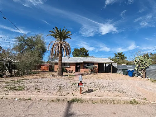 3313 E Fairmount St Photo 1