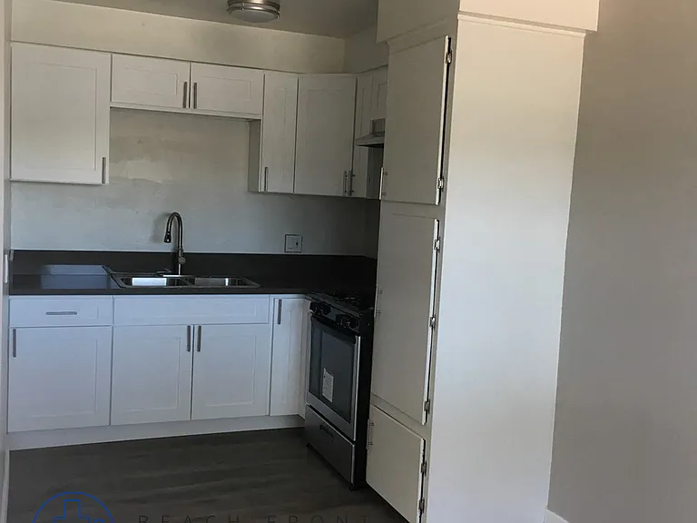141 E Wakefield Ave — Photo 8