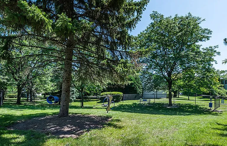 Pembrook Club Apartment Homes — Photo 18