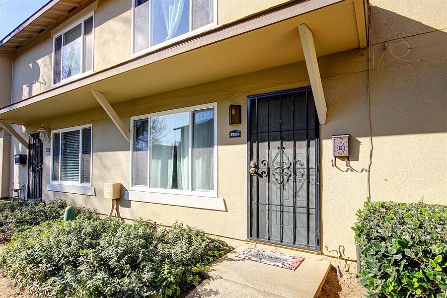 2nd image of 8827 Salmon Falls Dr Unit D