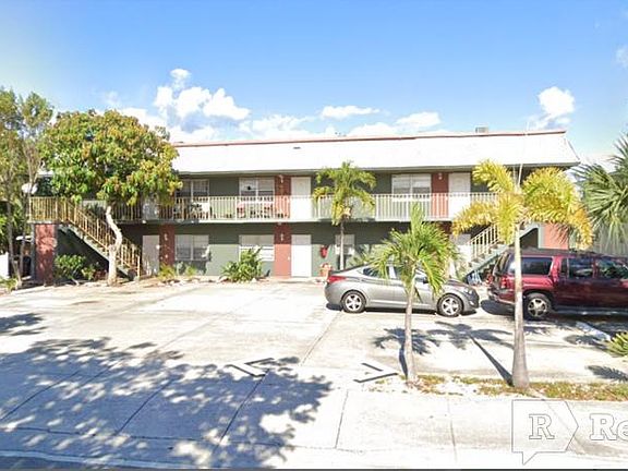 3rd image of 1506 N Federal Hwy APT 1