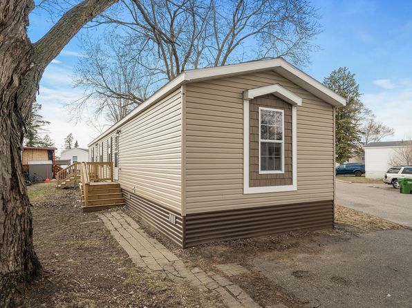 3226 92nd Curv NE, Blaine, MN 55449