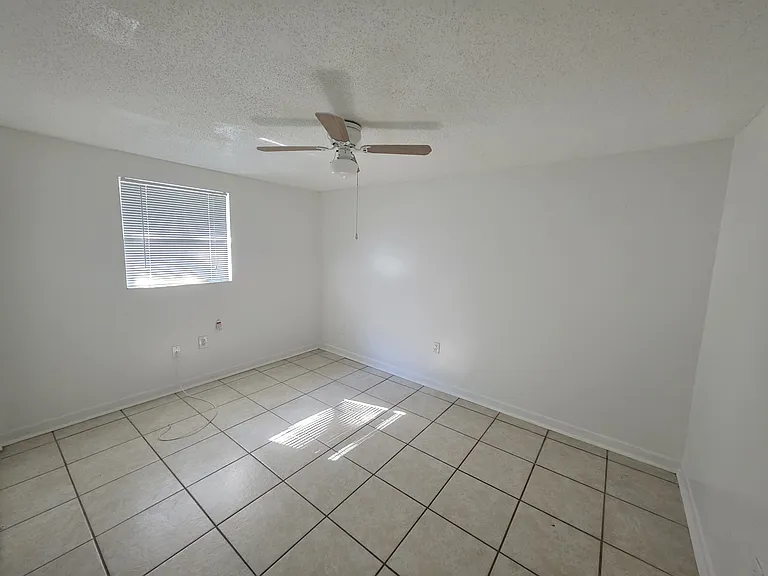1501 Spitz Ct — Photo 4