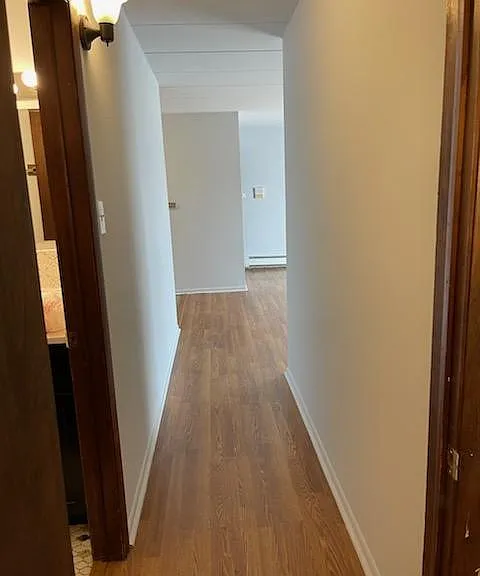 12730 S La Crosse Ave — Photo 3