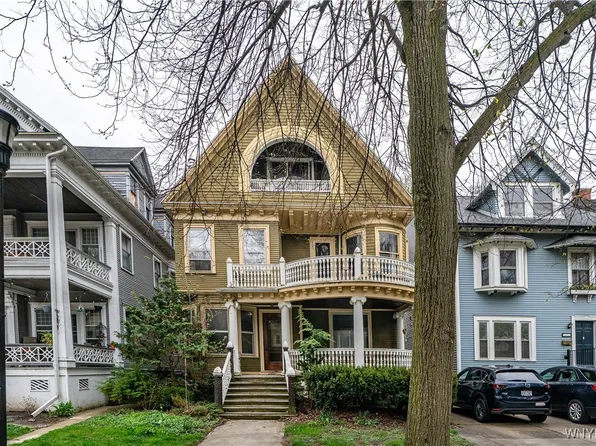 138 Saint James Pl, Buffalo, NY 14222