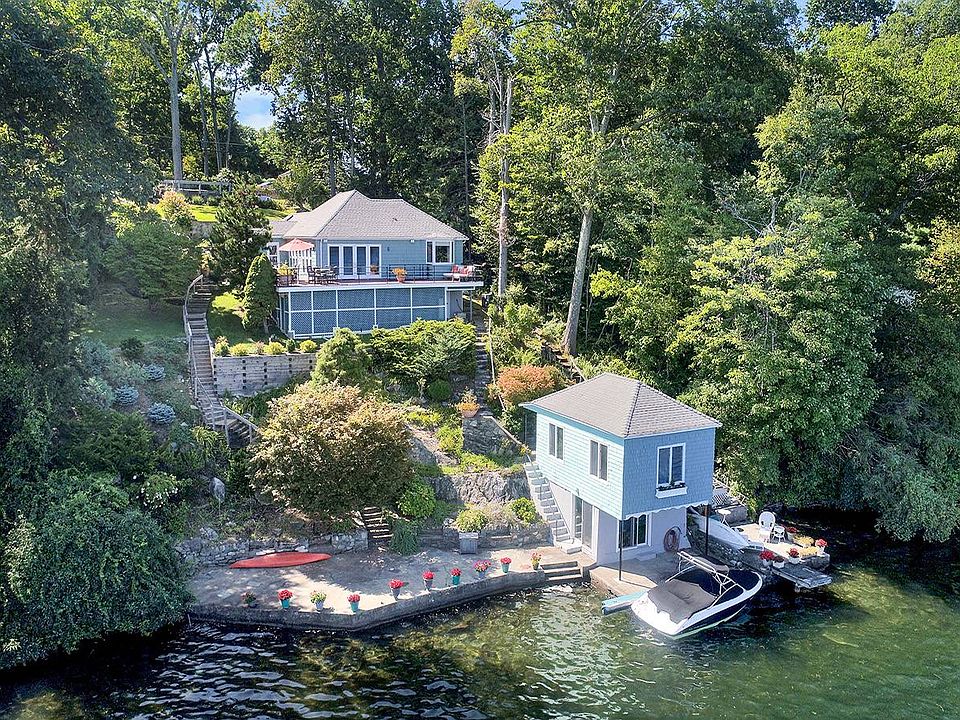 1st image of 318 W Lake Blvd