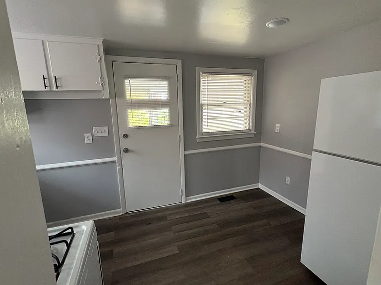 723 South Ave — Photo 9