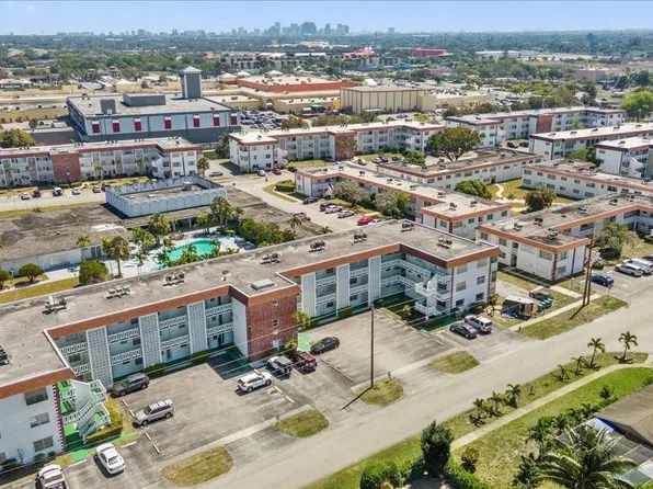 1380 NW 43rd Terrace #104, Lauderhill, FL 33313