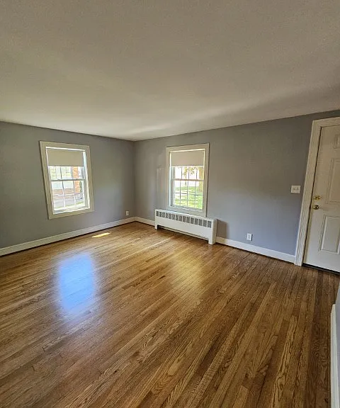 194 Bidwell St — Photo 5
