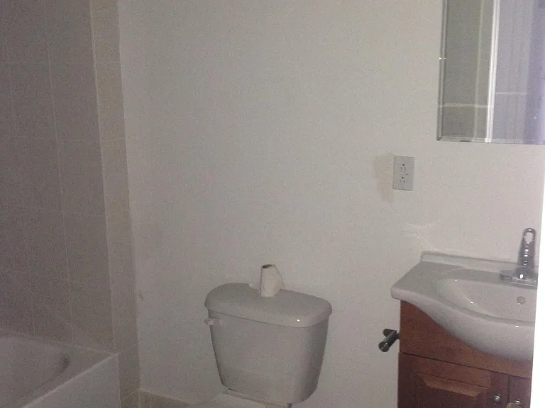 1033 Chestnut St #802 — Photo 2