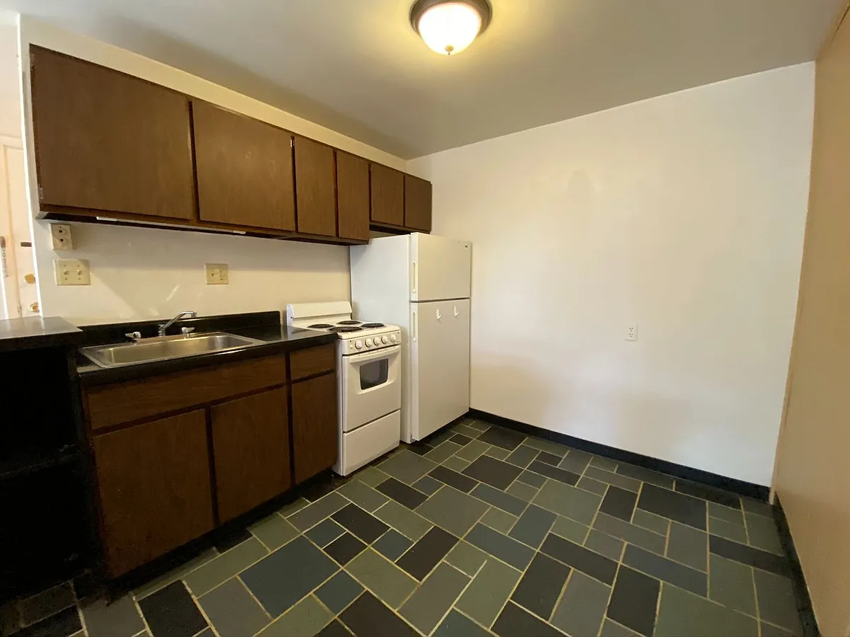 Building Photo - 231 S Mathilda St