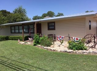 516 Harper Rd, Kerrville, TX 78028