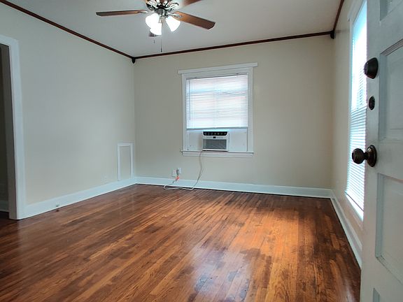 2nd image of 4321 Leeland St #3