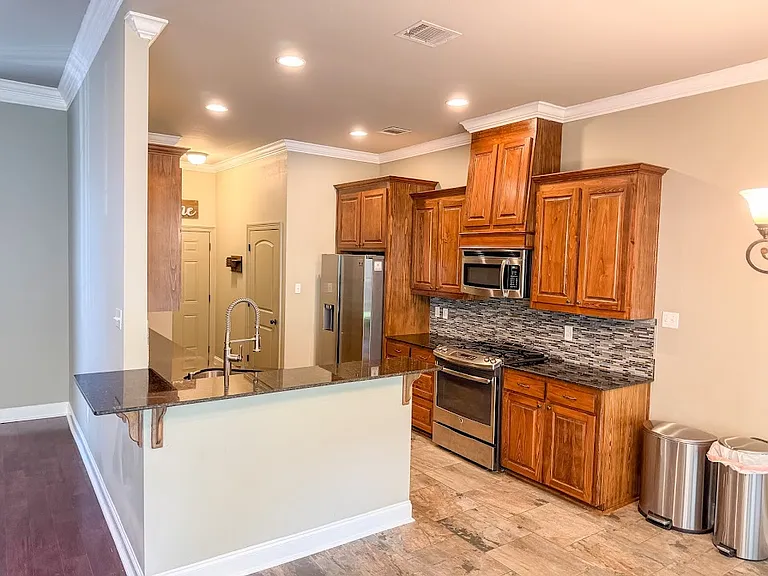 8333 Valencia Ct — Photo 5