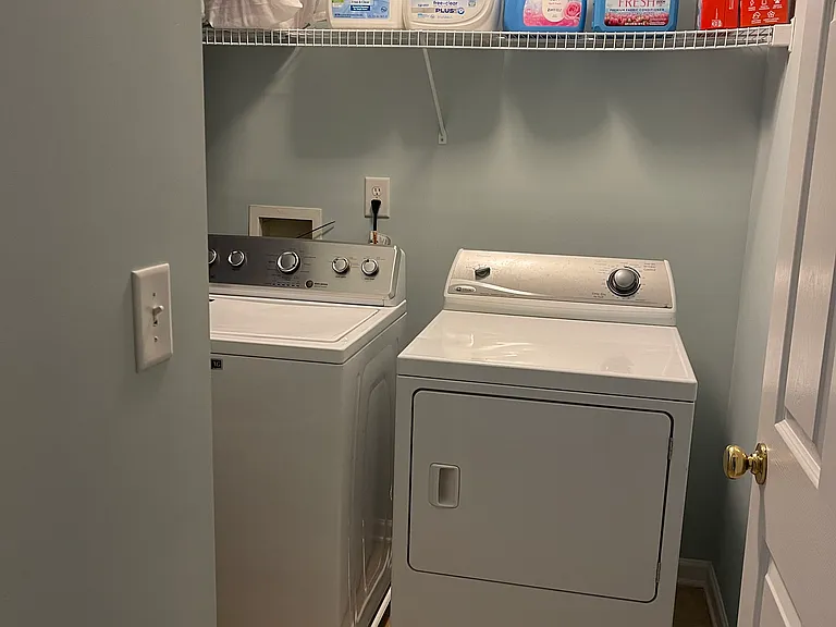 15545 Stronvar House Ln — Photo 12