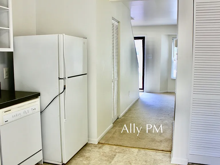 1822 Charles Ct #1 — Photo 4