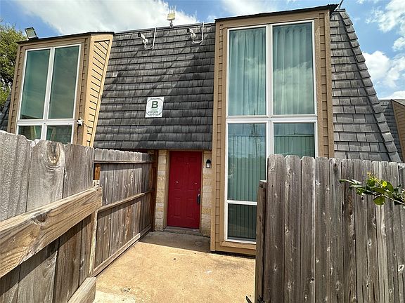 3rd image of 16120 Stuebner Airline Rd APT 202