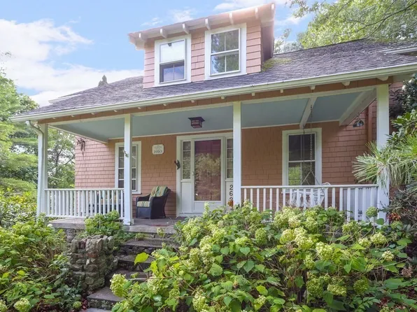 262 Western Ave, Sherborn, MA 01770