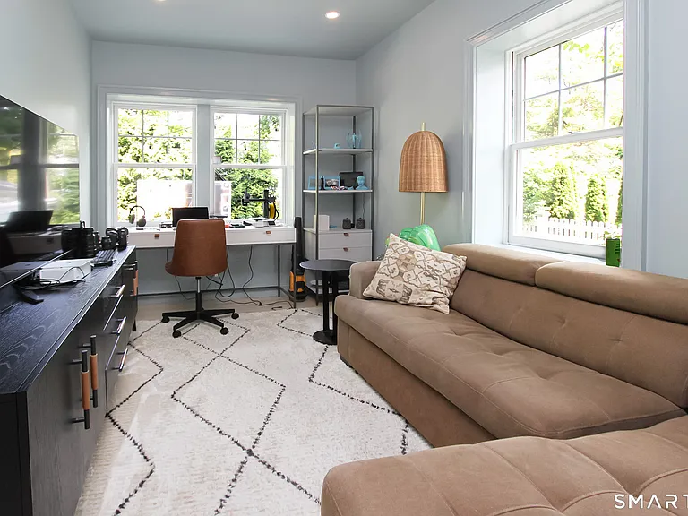 13 Sunnyside Ave — Photo 10
