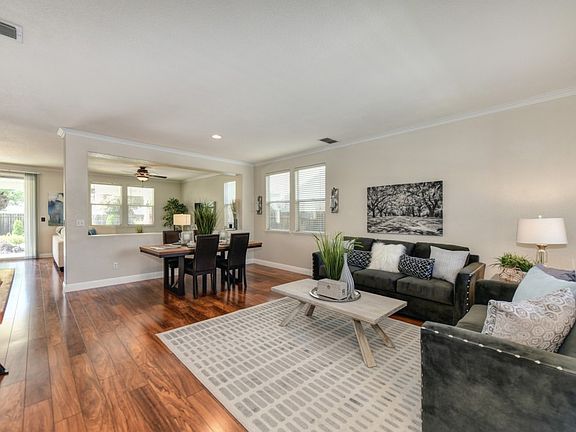 3rd image of 2218 Arnold Dr