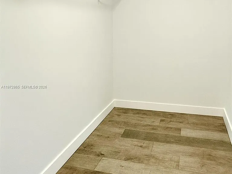 800 NE 199th St #105D — Photo 6