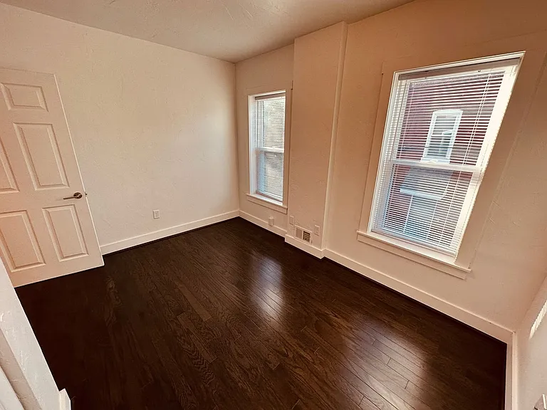 214 W Hope Ave — Photo 7