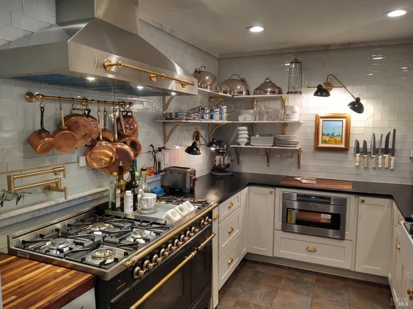 866 Princeton Drive, Sonoma, CA 95476