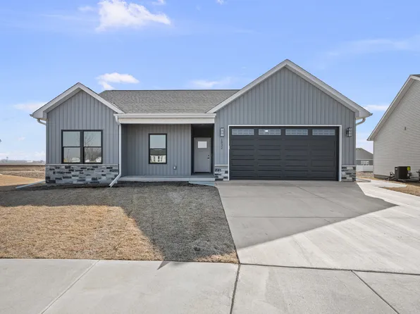 1832 Redbud Cir, Eldridge, IA 52748