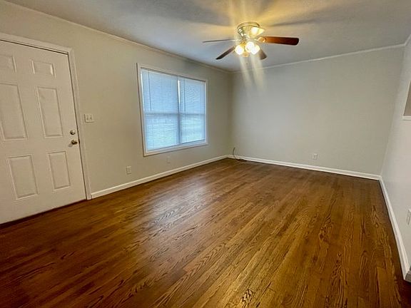 4th image of 492 Alan Dr