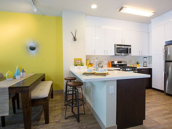 One Bedroom Kitchen