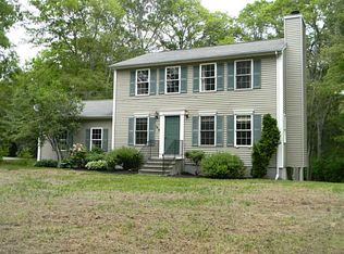 6 Kent St, North Kingstown, RI 02852
