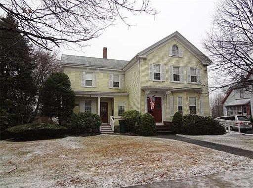 1st image of 92 Nichols St