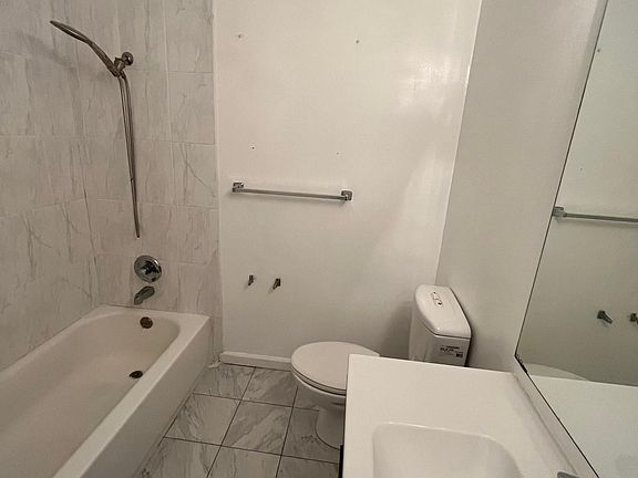 5th image of 213 Arriba Dr APT 2