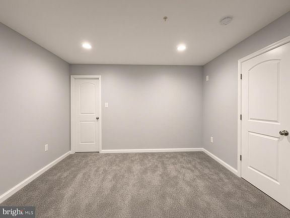 5th image of 9600 Smithview Pl