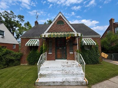 1033 E 45th Ave, Gary, IN, 46409