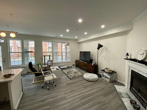 2nd image of 2700 Bellforest Ct APT 103