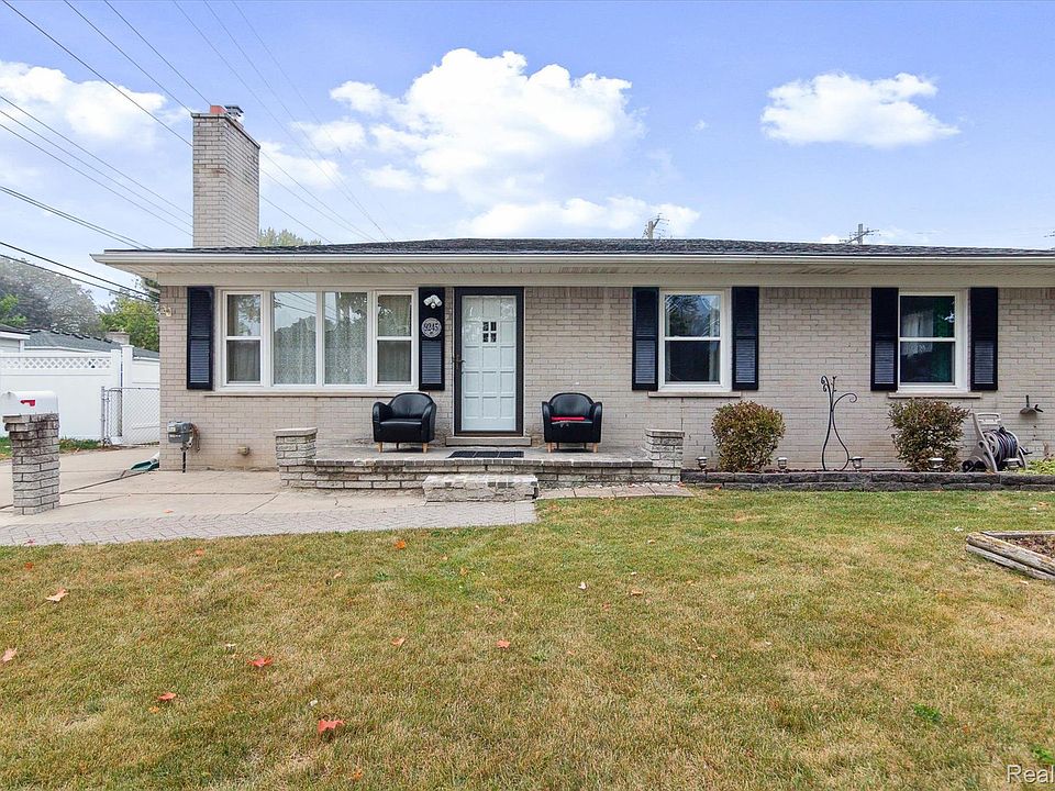 1st image of 9245 Virginia St