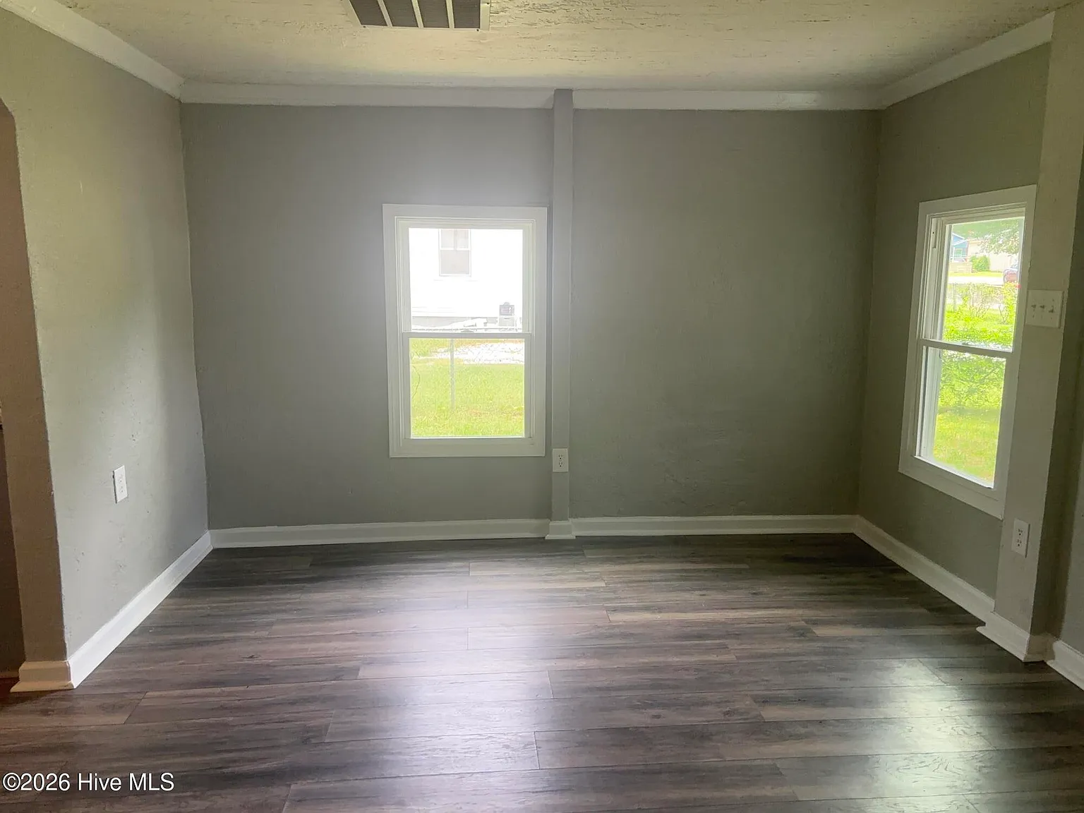 1 bed, 1.0 bath, 560 sqft, $800 — Photo 3