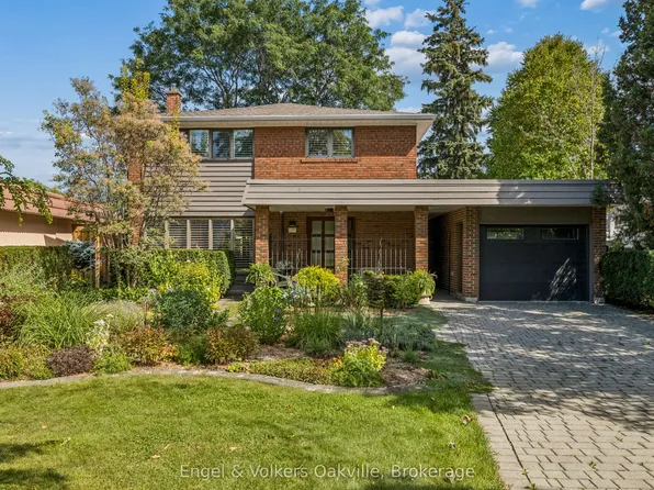 1170 Conyers Cres, Mississauga, ON L5C 1K1