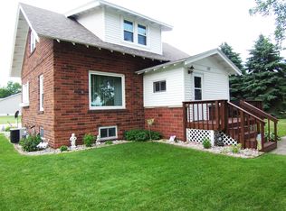127 Hansina Ave, Volga, SD 57071