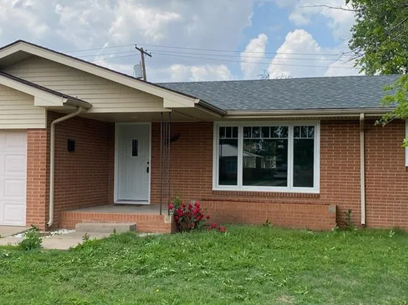 2912 24th St, Great Bend, KS 67530