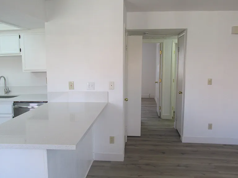 1113 N Buffalo Dr #201 — Photo 11
