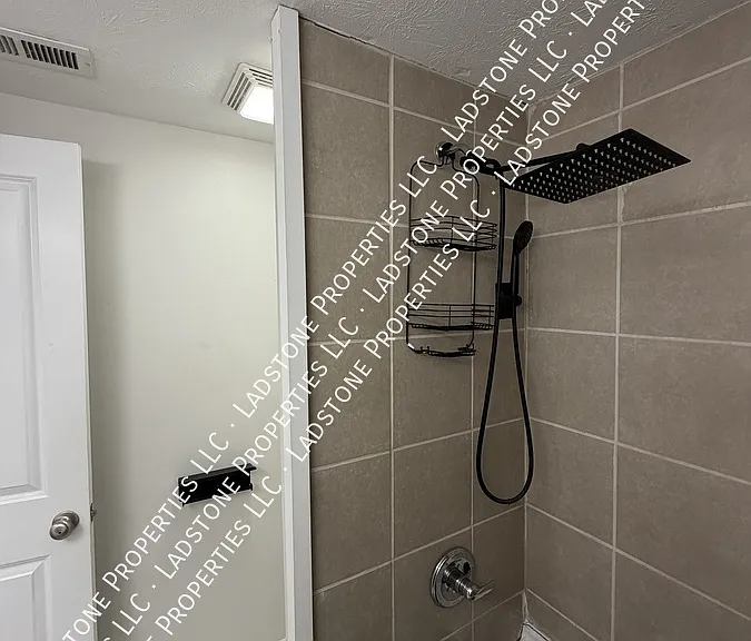 441 Price Ave — Photo 13