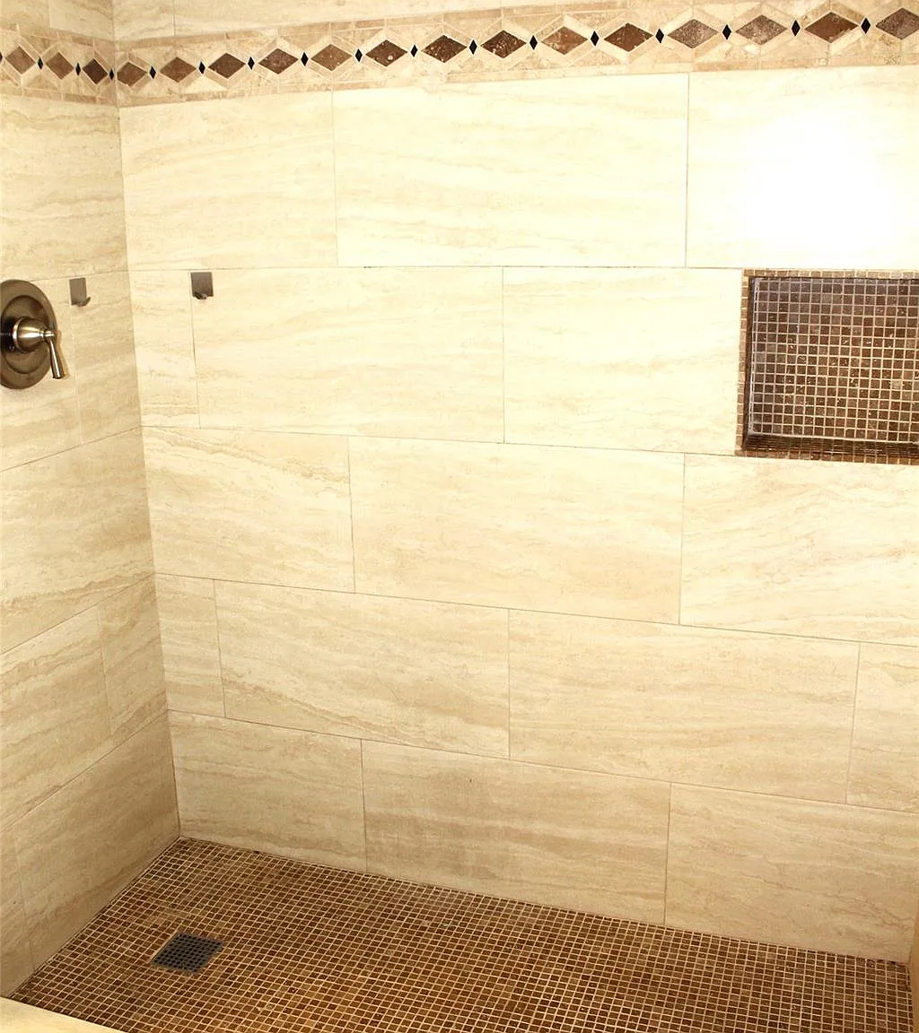 2 bed, 2.0 bath, 1223 sqft, $1,500 — Photo 4