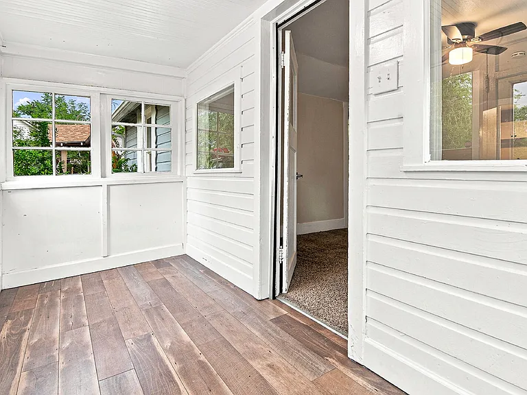 1338 Iola St — Photo 4