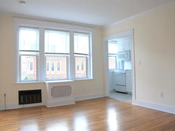 30 Langdon St #11, Cambridge, MA 02138