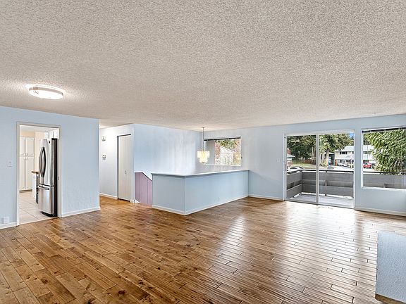 4th image of 6437 129th Ave SE